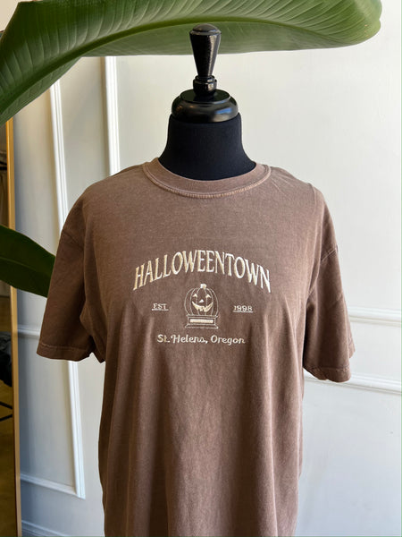 Halloweentown tee