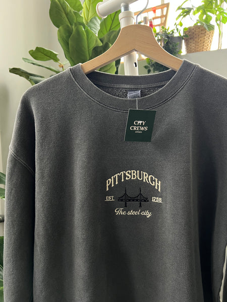 PITTSBURGH Embroidered CREWNECK