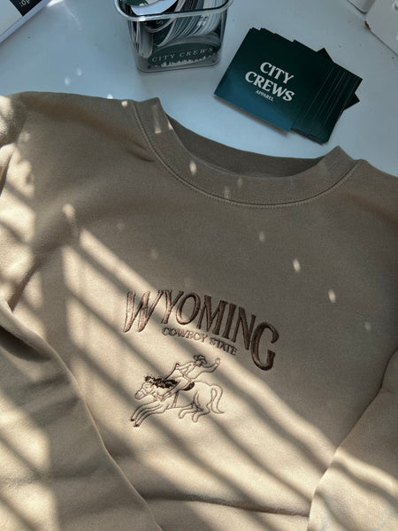 WYOMING EMBROIDERED CREW